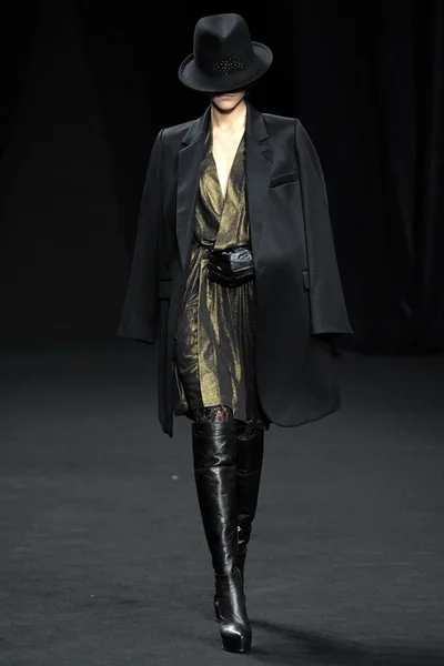 Look 22